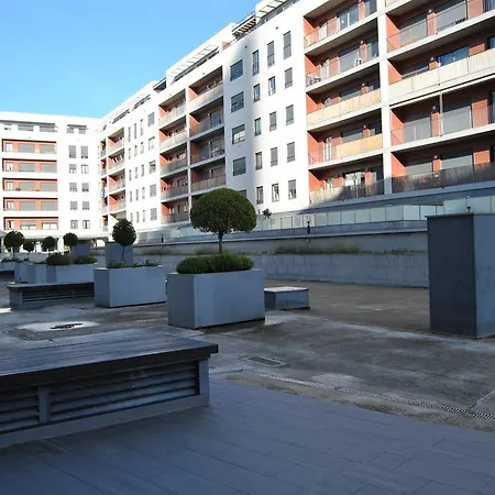 Parque Nacoes Prime 15 *
